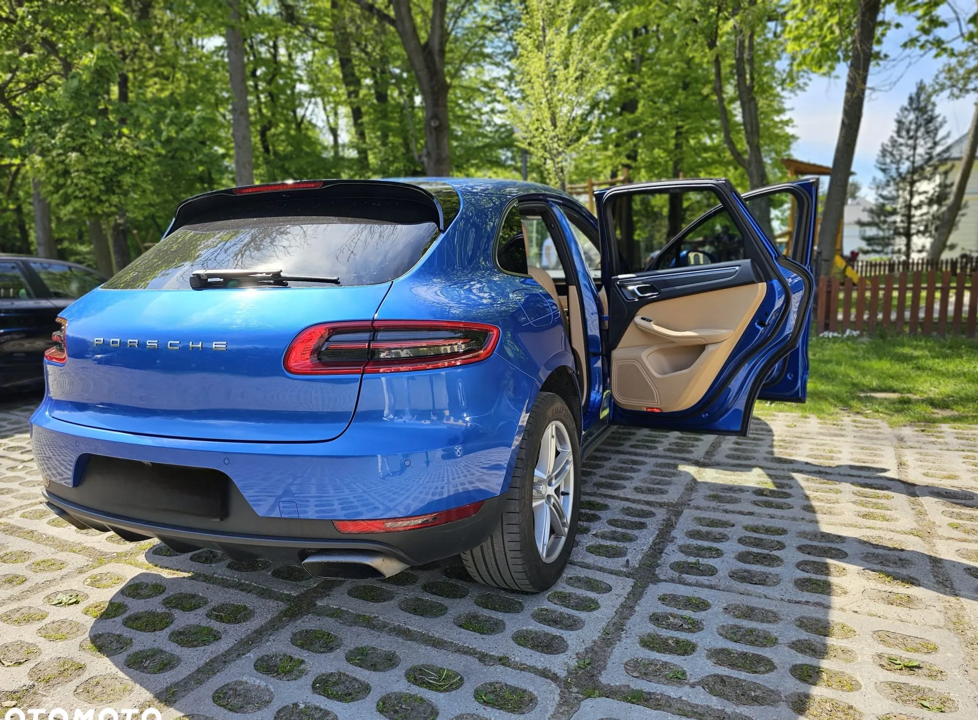 Porsche Macan cena 159500 przebieg: 180100, rok produkcji 2017 z Warszawa małe 254